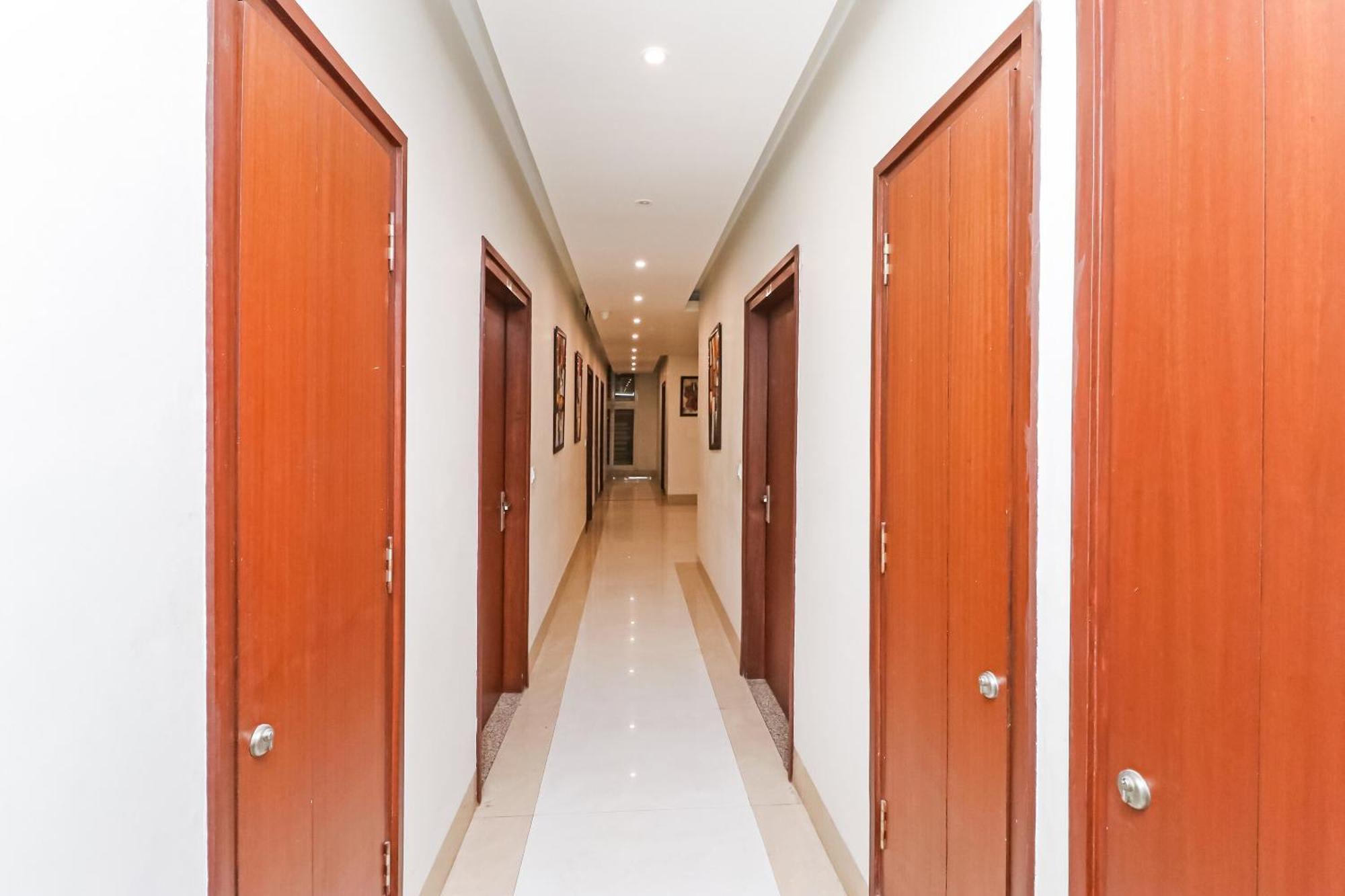 Oyo Hotel New Geetanjali Near Gautam Buddha Park Lucknow Dış mekan fotoğraf